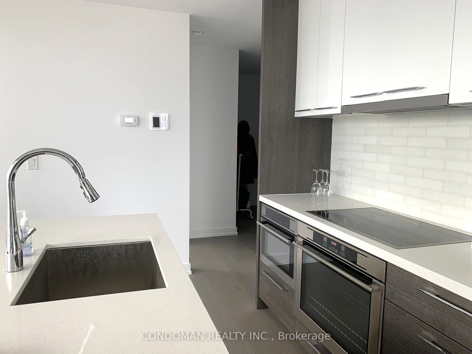 488-university-avenue-toronto-ontario-c12356409