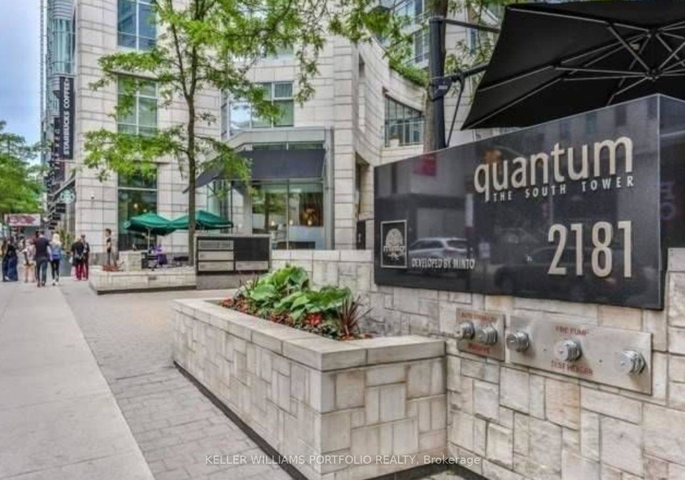 2181-yonge-street-toronto-ontario-c12356542