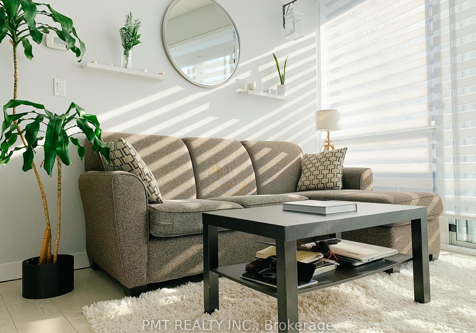 20-bruyeres-mews-toronto-ontario-c12356575