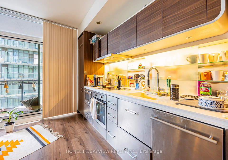 45-charles-street-e-toronto-ontario-c12356622