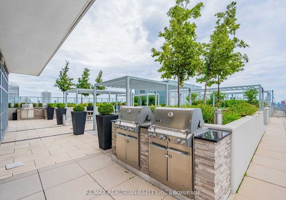 501-st-clair-avenue-w-toronto-ontario-c12356719