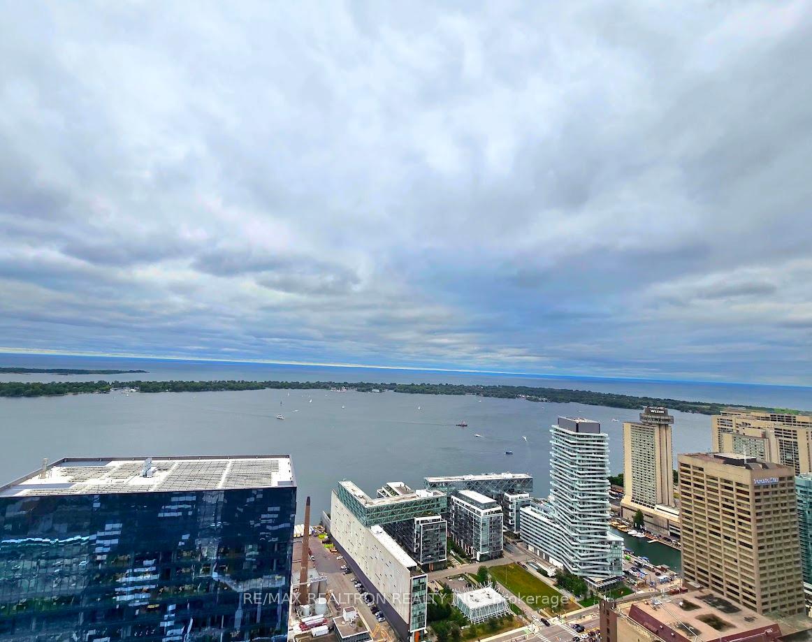 55-cooper-street-toronto-ontario-c12356777