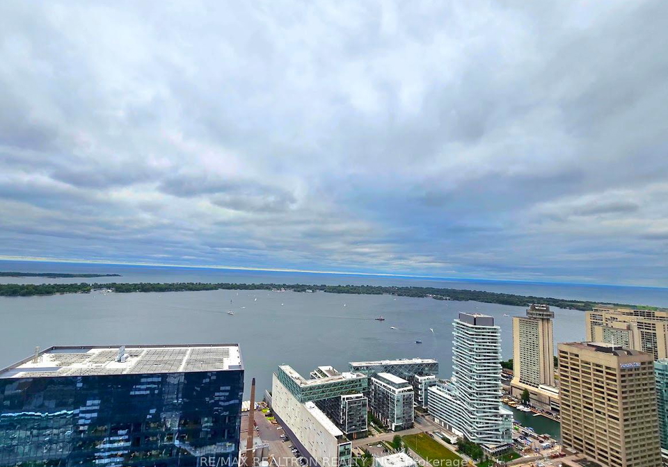 55-cooper-street-toronto-ontario-c12356777
