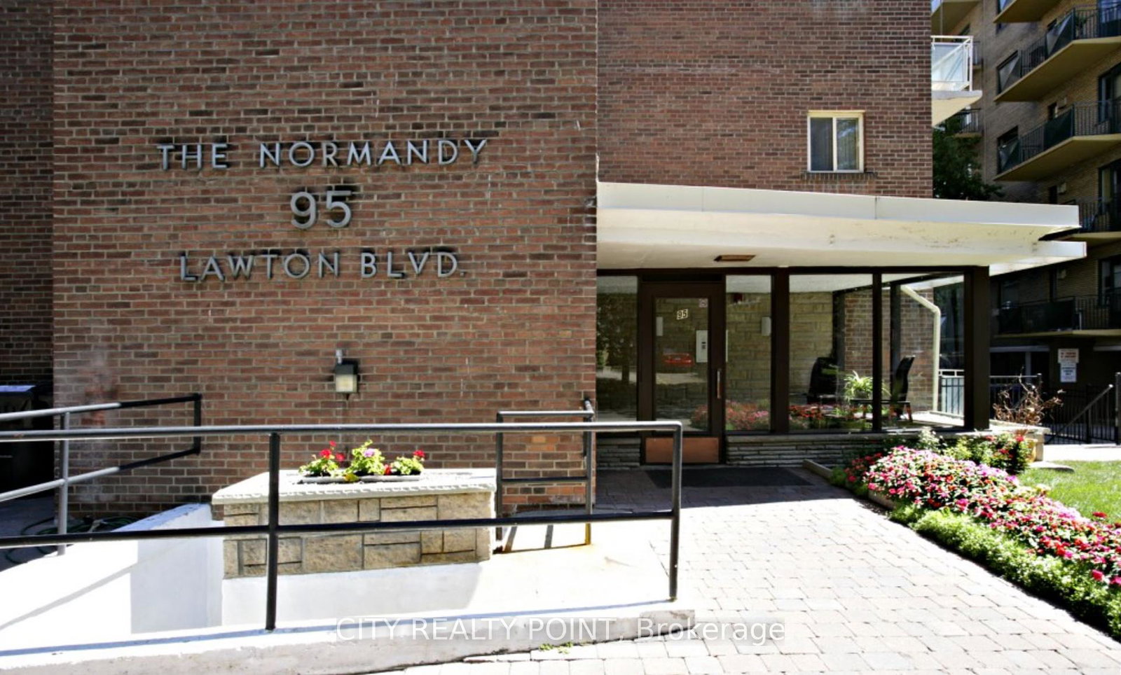 95-lawton-boulevard-toronto-ontario-c12357104
