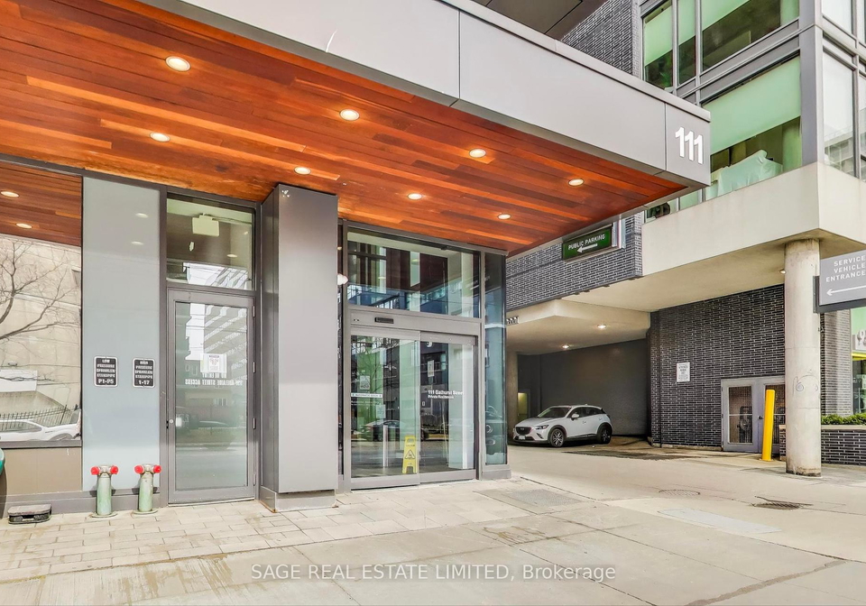 111-bathurst-street-n-toronto-ontario-c12357245