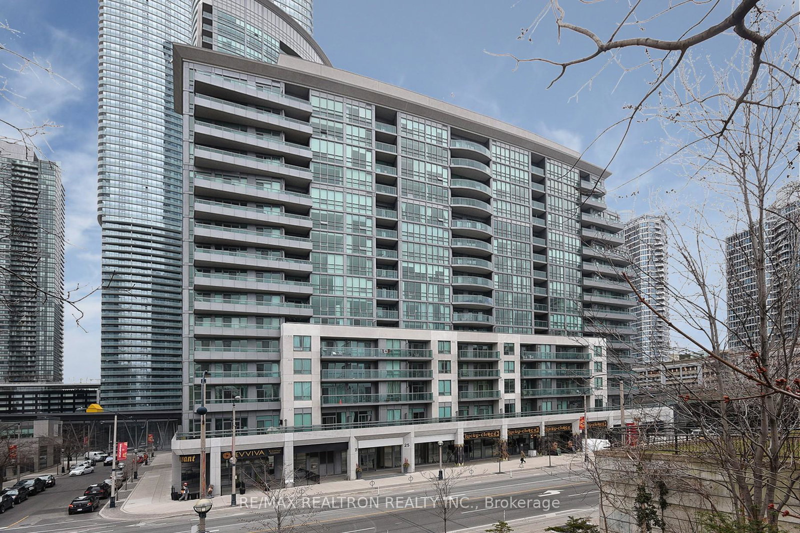 25-lower-simcoe-street-toronto-ontario-c12357299