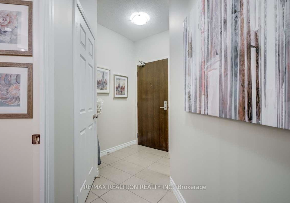 25-lower-simcoe-street-toronto-ontario-c12357299