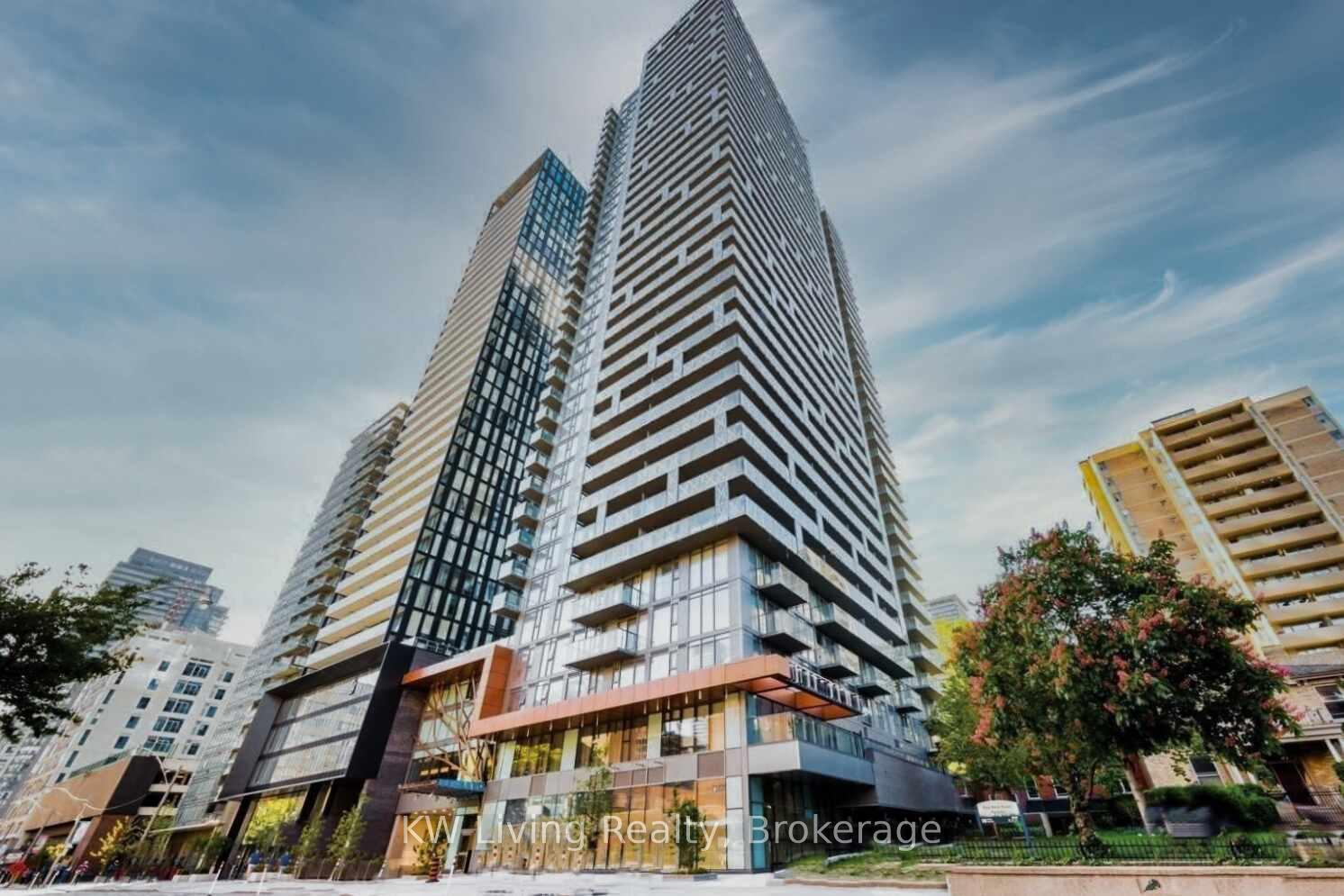 50-wellesley-street-e-toronto-ontario-c12357332
