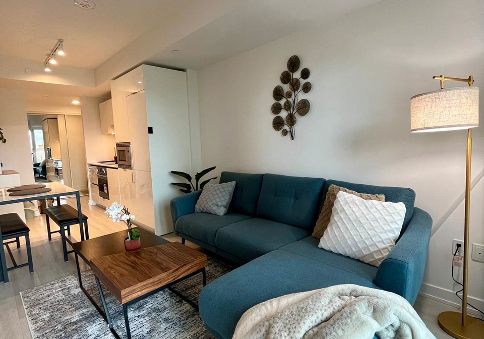 238-simcoe-street-toronto-ontario-c12357486