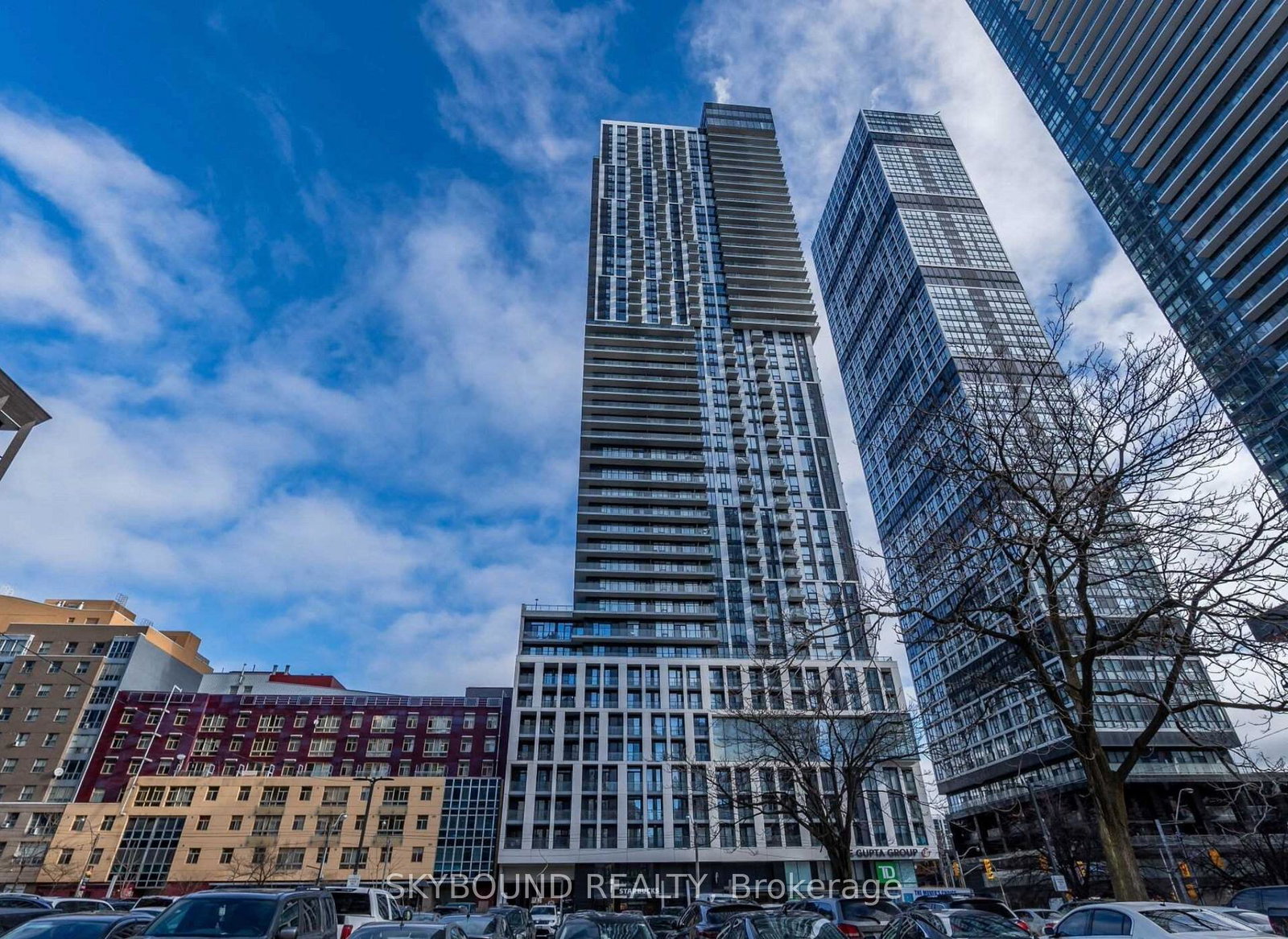 251-jarvis-street-n-toronto-ontario-c12357697