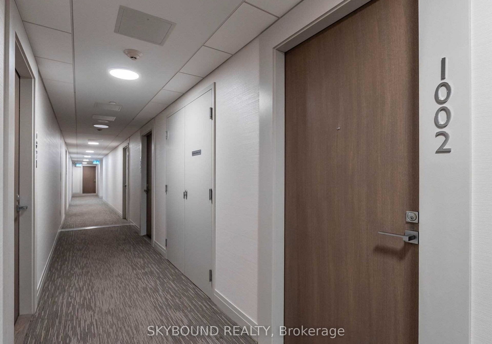 251-jarvis-street-n-toronto-ontario-c12357697