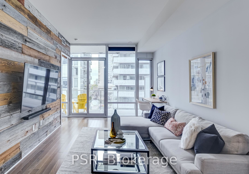 29-queens-quay-e-toronto-ontario-c12357971