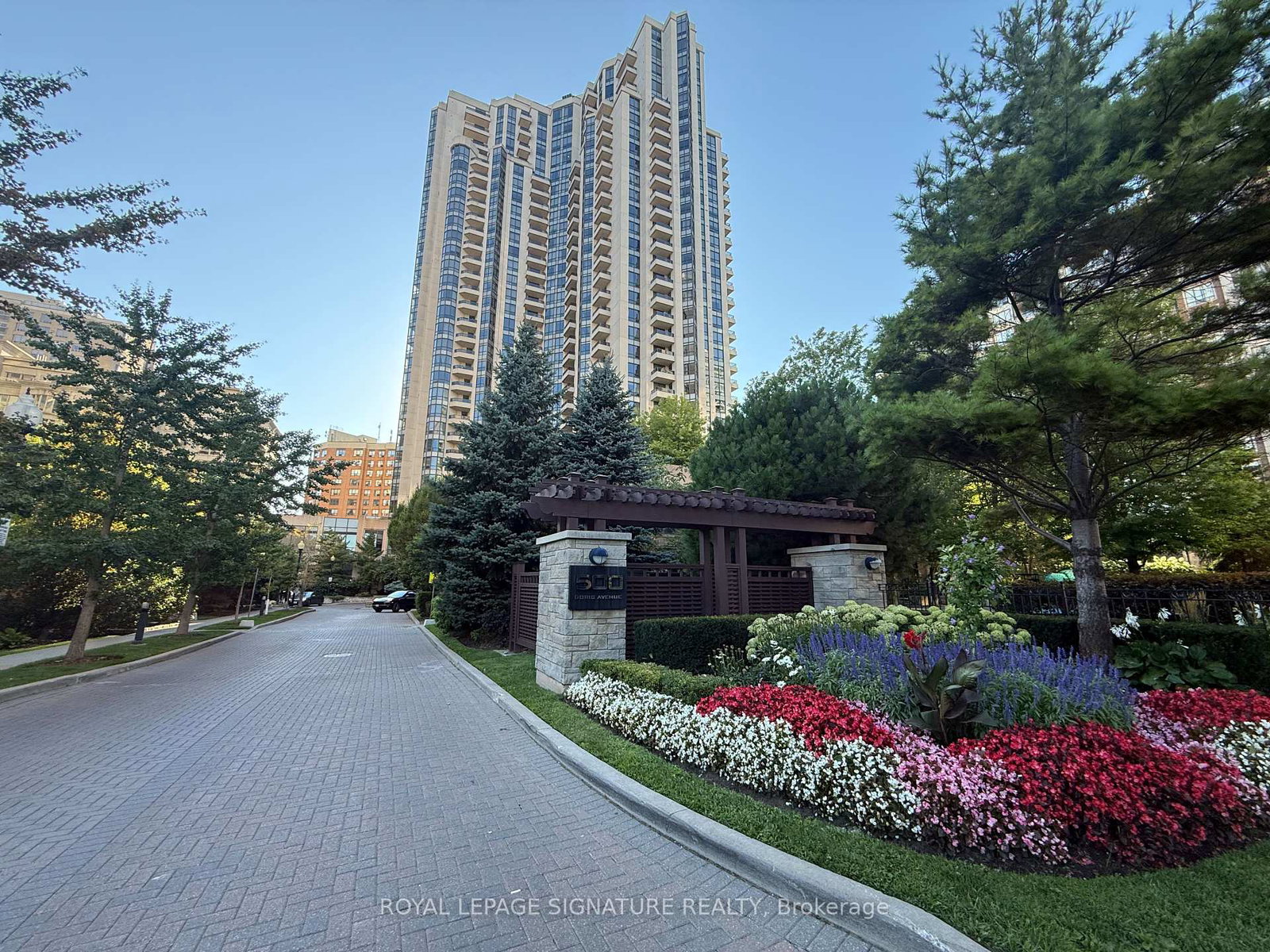 500-doris-avenue-north-york-ontario-c12358219