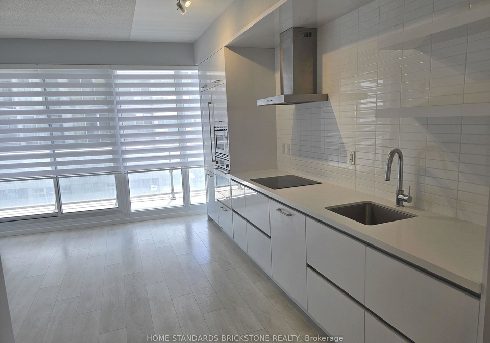 2221-yonge-street-toronto-ontario-c12358242