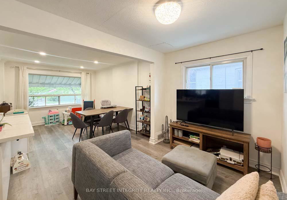 315-laird-drive-east-york-ontario-c12358441