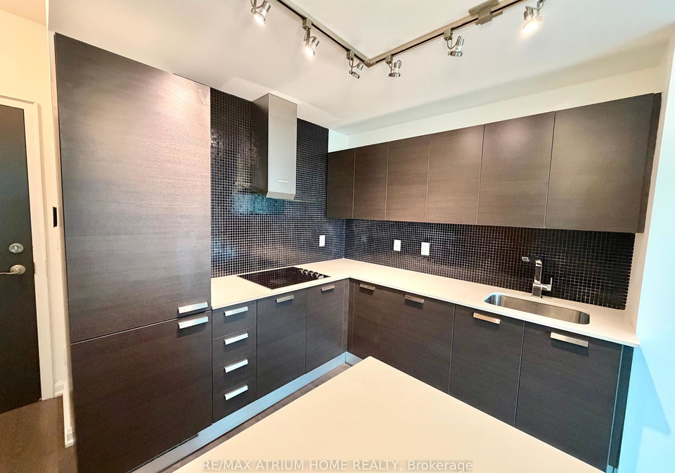9-bogert-avenue-toronto-ontario-c12358463