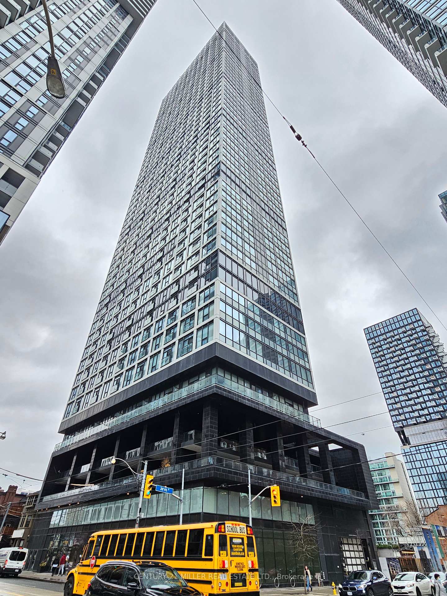 181-dundas-street-e-toronto-ontario-c12358491
