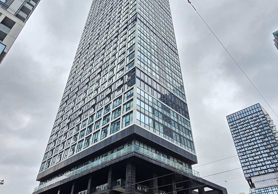 181-dundas-street-e-toronto-ontario-c12358491