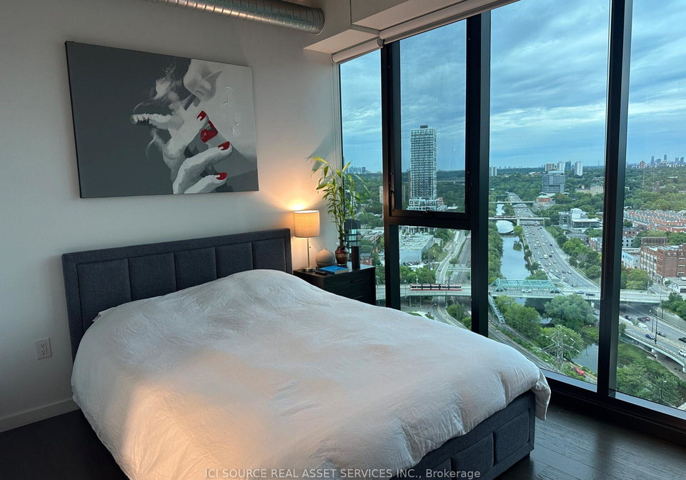 170-bayview-avenue-toronto-ontario-c12358554