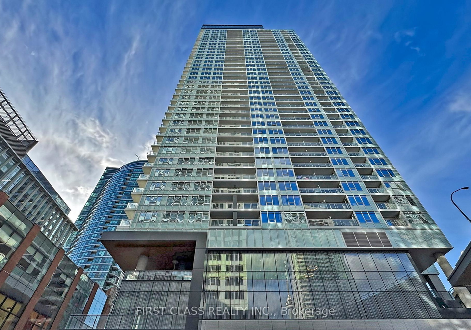 19-bathurst-street-toronto-ontario-c12358686