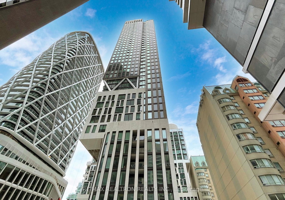 238-simcoe-street-toronto-ontario-c12358770