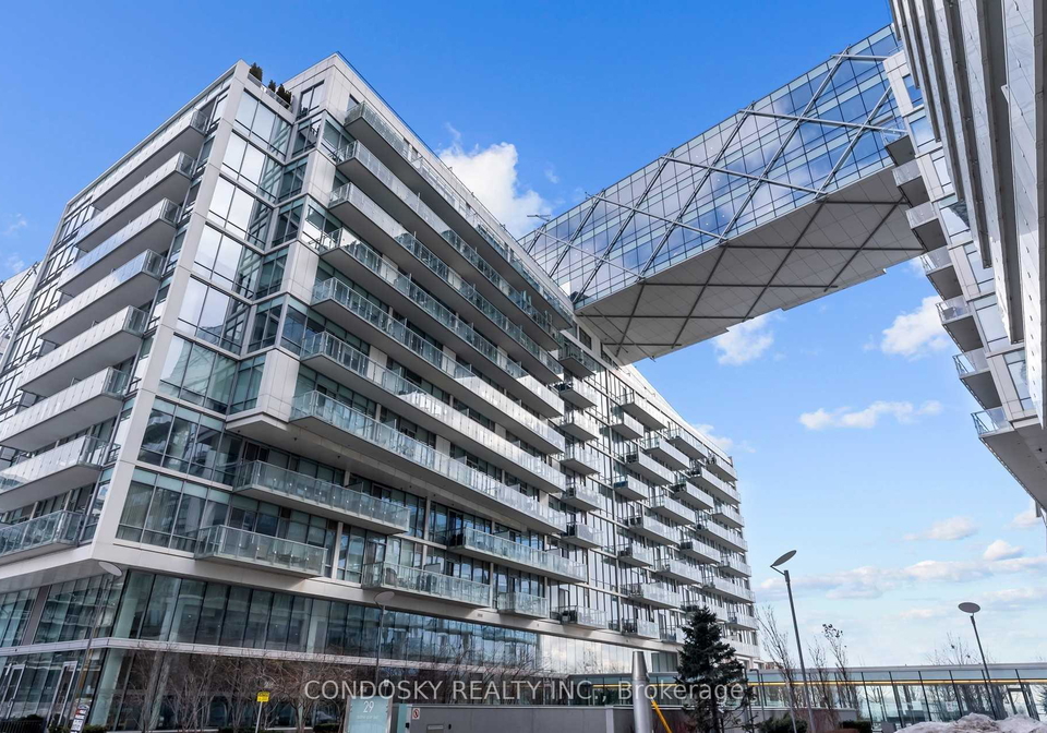 29-queens-quay-e-toronto-ontario-c12358795