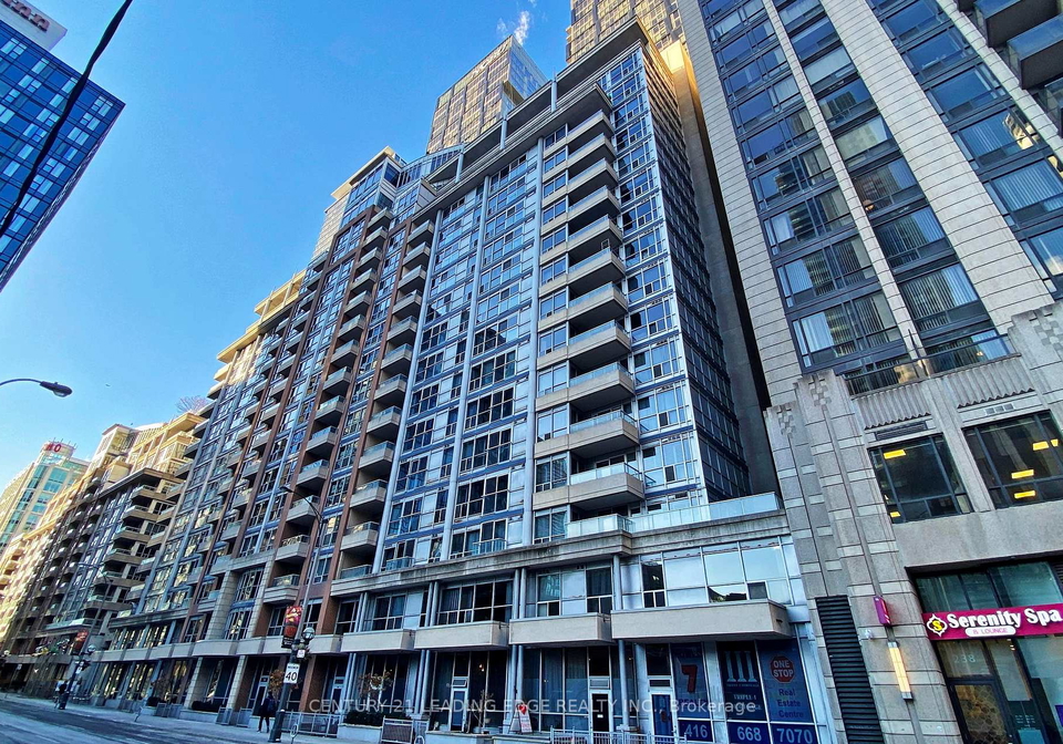 250-wellington-street-w-toronto-ontario-c12358854