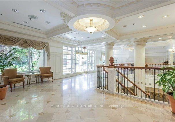 18-sommerset-way-north-york-ontario-c12358925