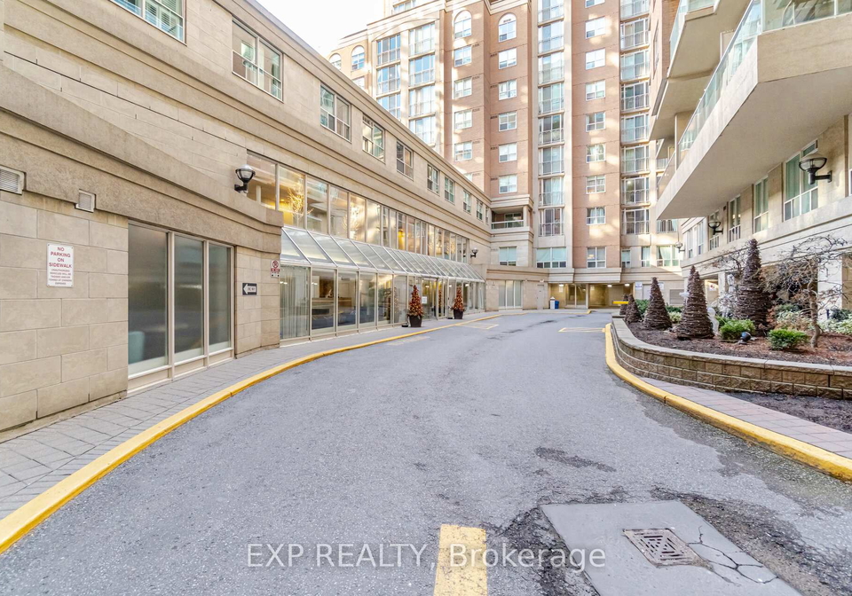 313-richmond-street-e-toronto-ontario-c12359093