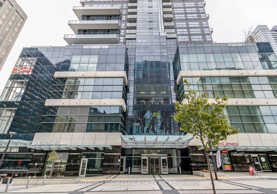 386-yonge-street-toronto-ontario-c12359183