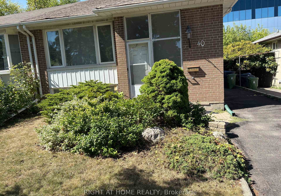 40-caracas-road-north-york-ontario-c12359539