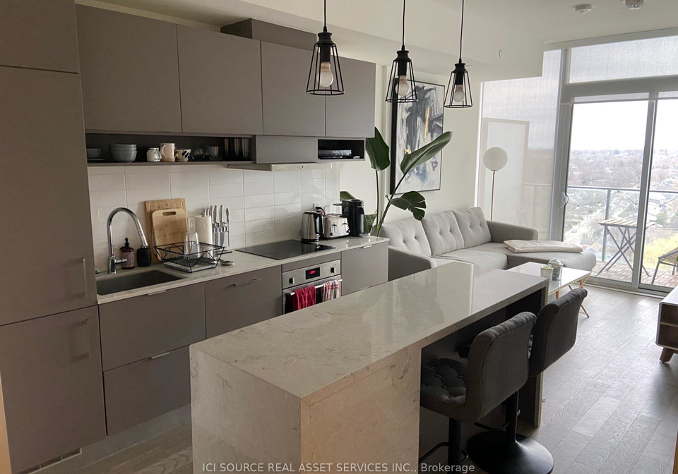 8-hillsdale-avenue-e-toronto-ontario-c12359567
