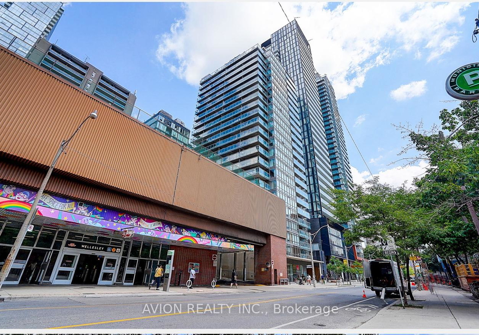 22-wellesley-street-e-toronto-ontario-c12359731
