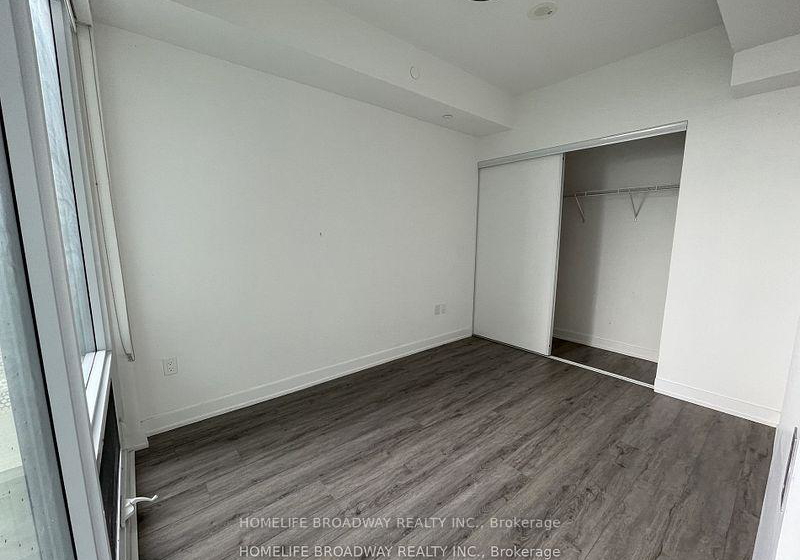 15-queens-quay-e-toronto-ontario-c12359795