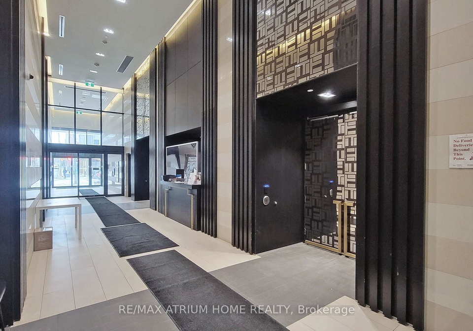 501-yonge-street-toronto-ontario-c12359848