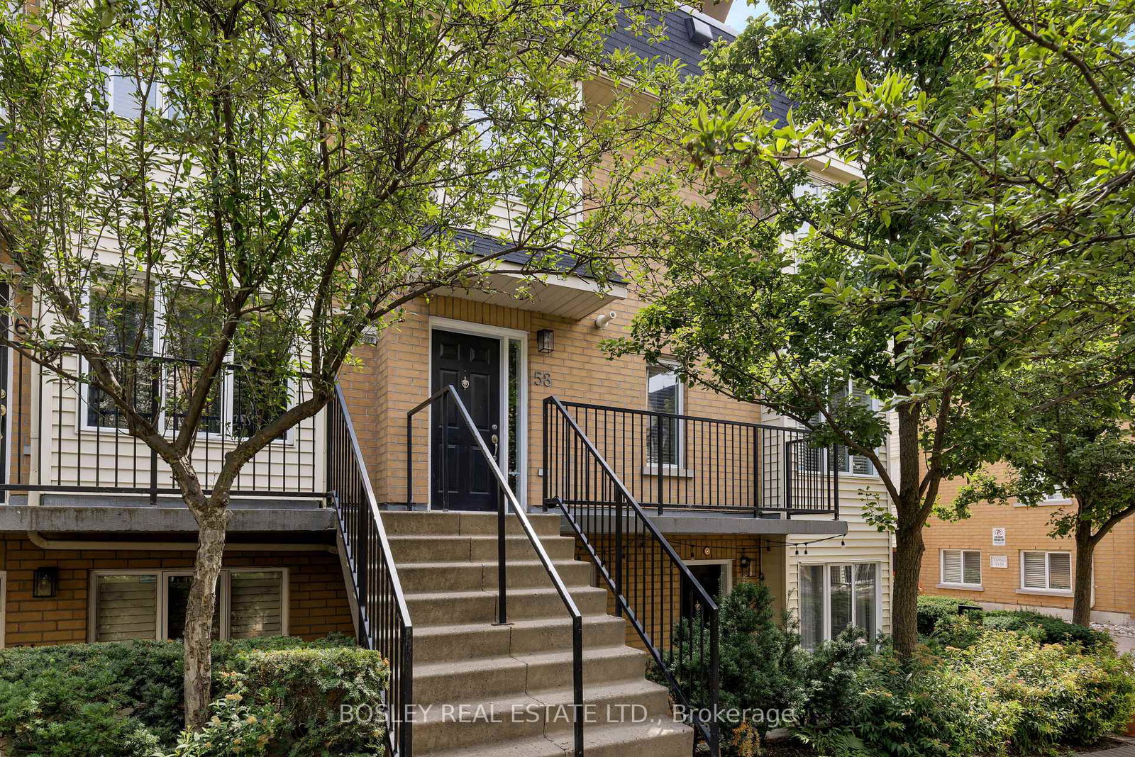 208-niagara-street-toronto-ontario-c12359887