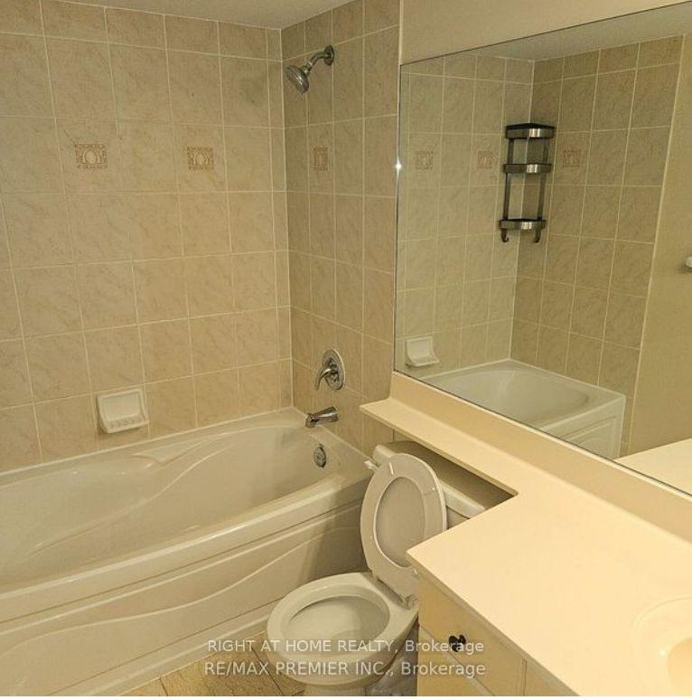 8-mckee-avenue-north-york-ontario-c12359998