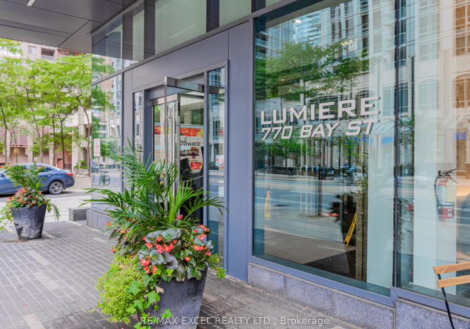 770-bay-street-toronto-ontario-c12360093