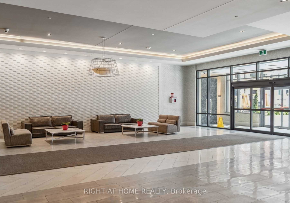 460-adelaide-street-e-toronto-ontario-c12360326