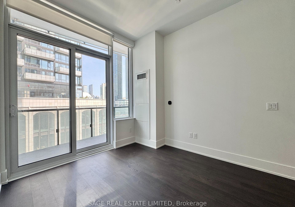 480-front-street-w-toronto-ontario-c12360415