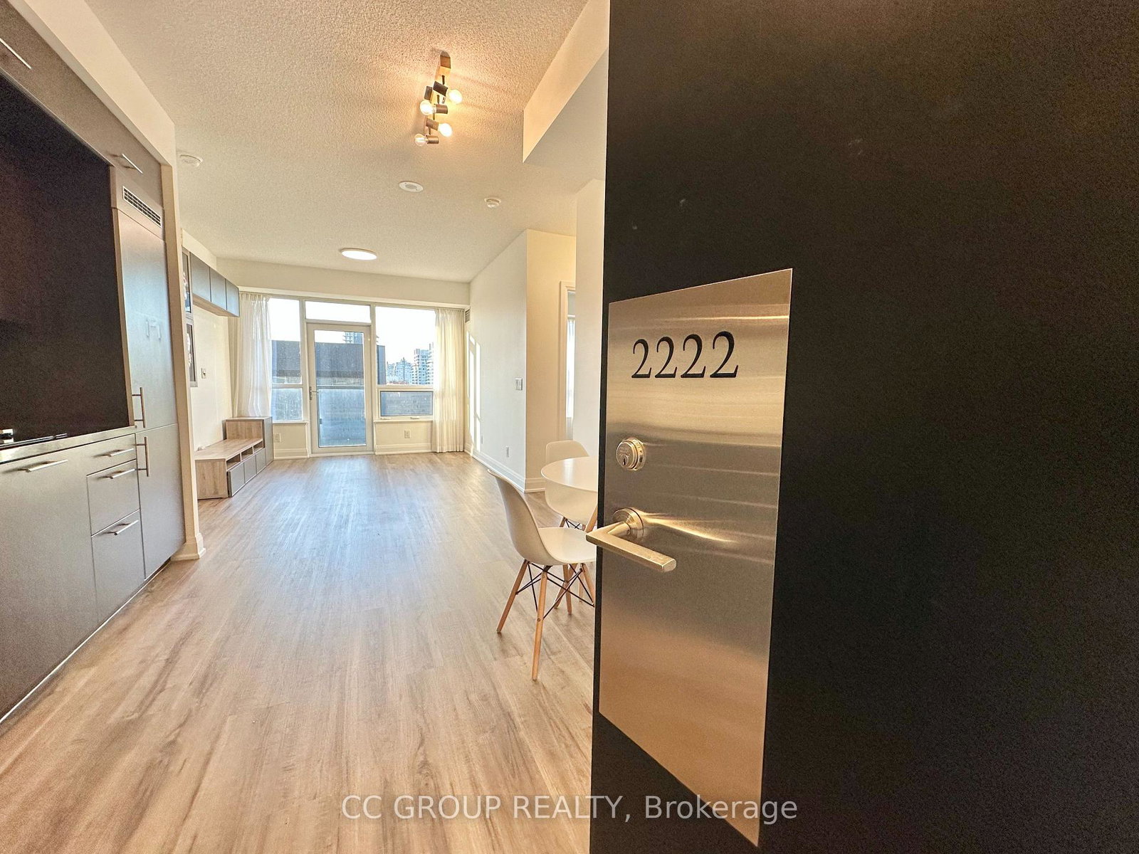 5-sheppard-avenue-e-north-york-ontario-c12360548