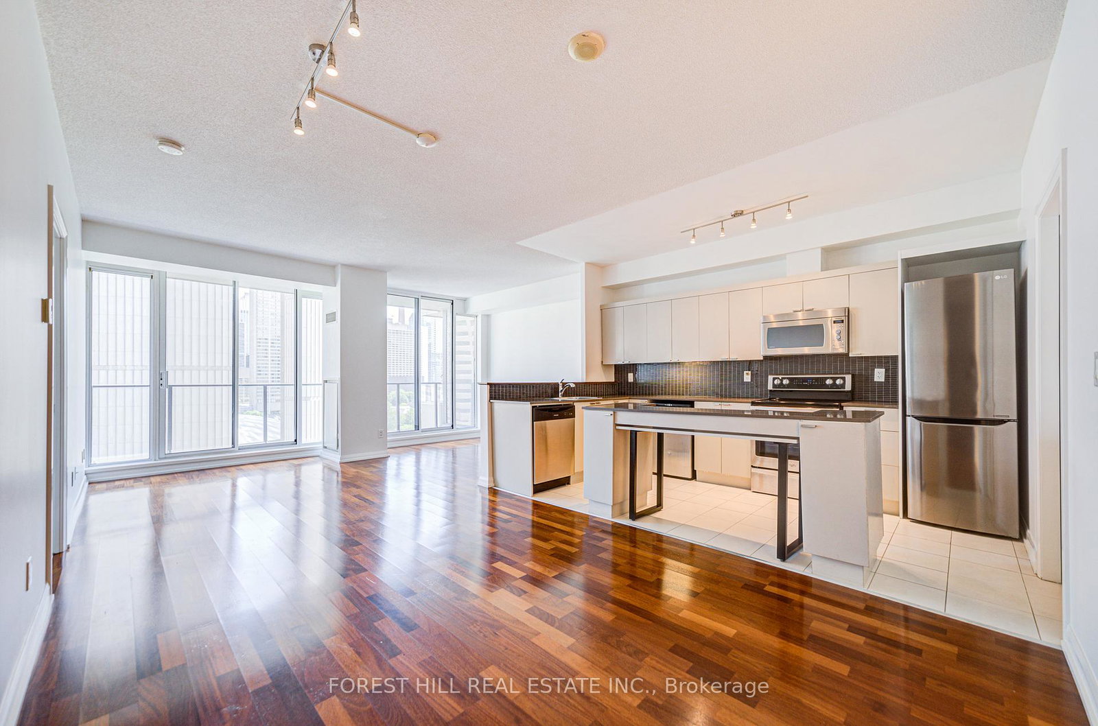 111-elizabeth-street-toronto-ontario-c12360609