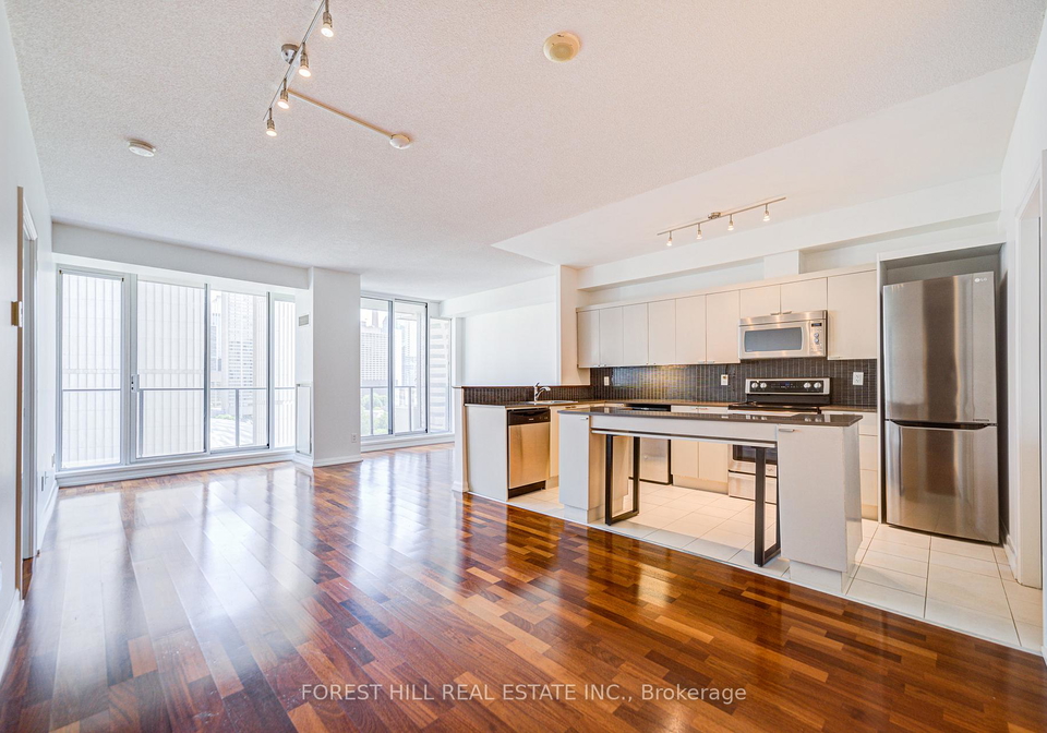 111-elizabeth-street-toronto-ontario-c12360609