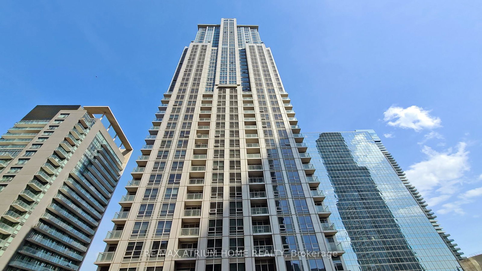 761-bay-street-toronto-ontario-c12360612