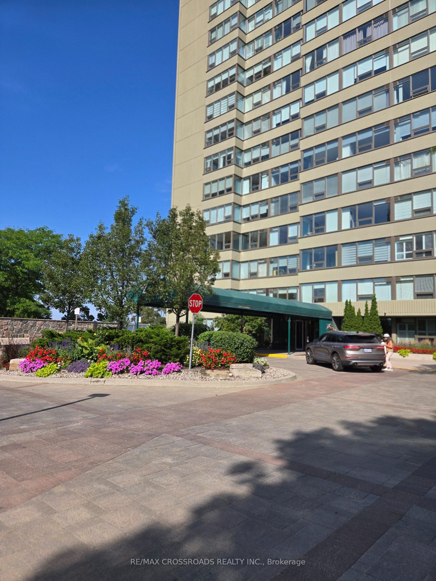 55-skymark-drive-north-york-ontario-c12360622
