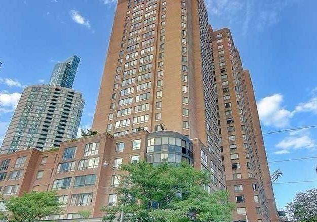 633-bay-street-toronto-ontario-c12360631