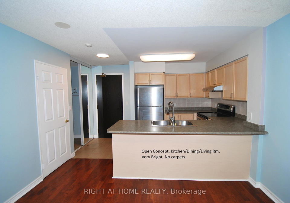 23-hollywood-avenue-north-york-ontario-c12360710