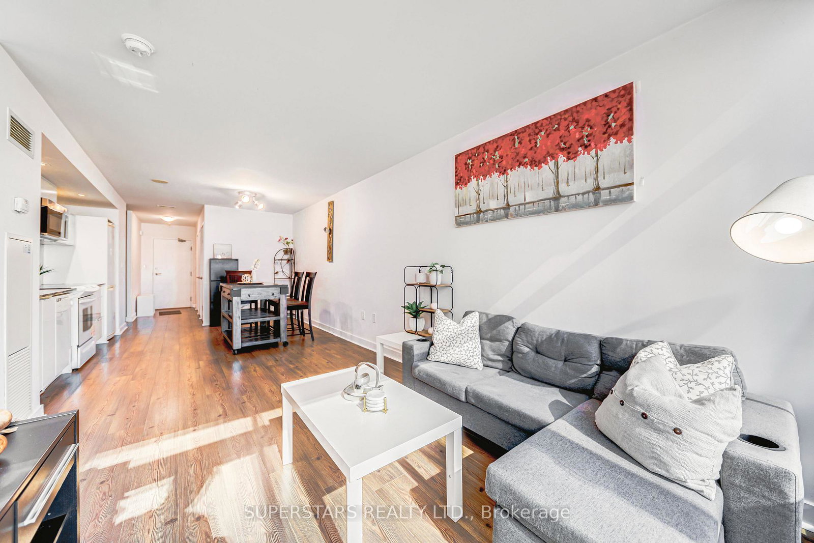 4k-spadina-avenue-toronto-ontario-c12360756