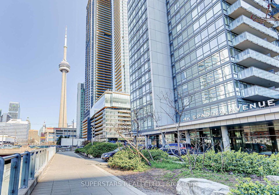 4k-spadina-avenue-toronto-ontario-c12360756