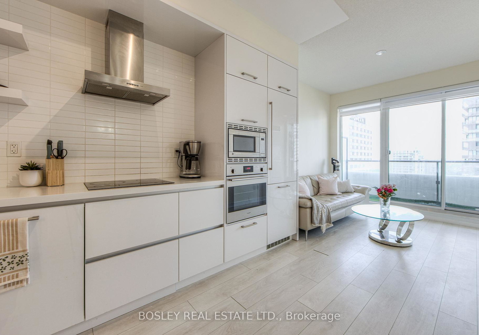 2221-yonge-street-toronto-ontario-c12360959